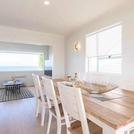 Luxury House With Clifftop Seaview Whangaparaoa Esterno foto
