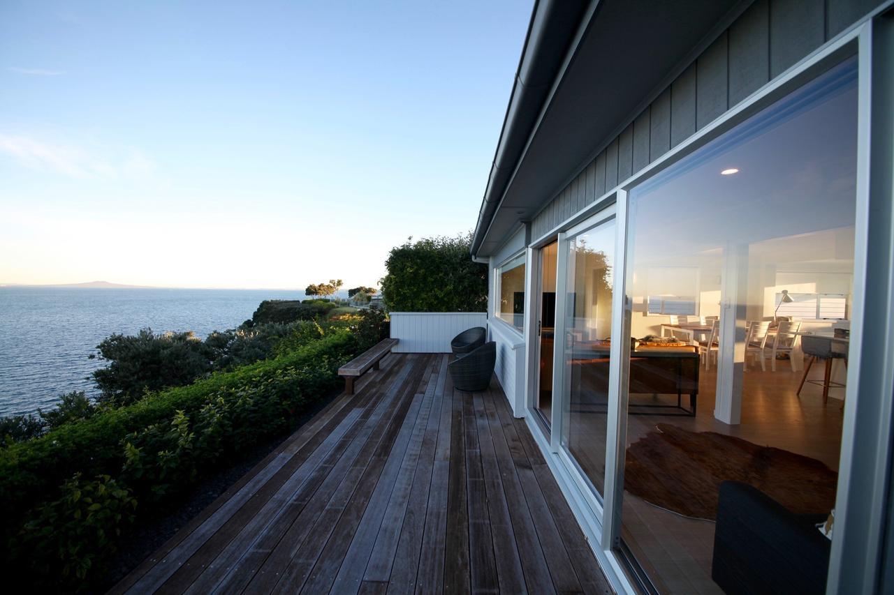 Luxury House With Clifftop Seaview Whangaparaoa Esterno foto