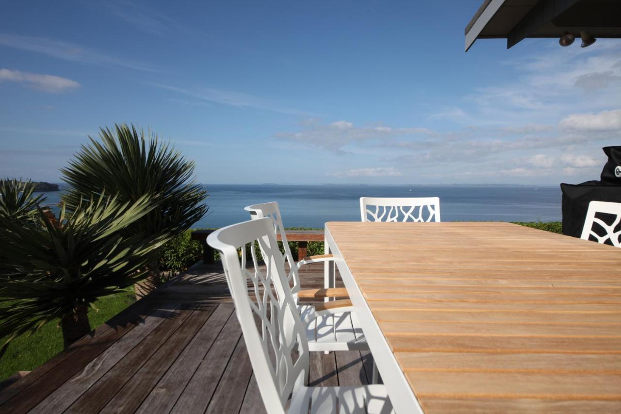 Luxury House With Clifftop Seaview Whangaparaoa Esterno foto